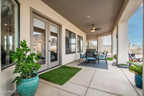 Exterior - 619 N Sun Rd, Apache Junction, AZ 85119 photo 13 of 15