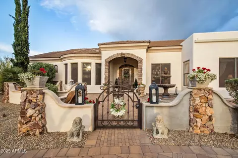 Exterior - 619 N Sun Rd, Apache Junction, AZ 85119 photo 3 of 15
