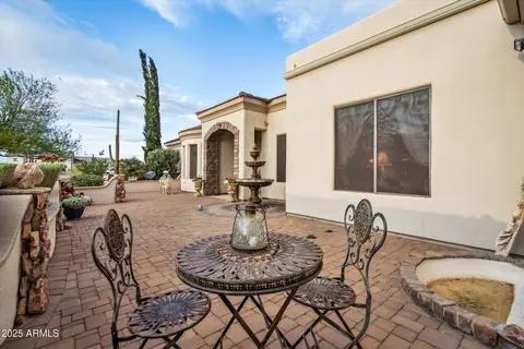 Exterior - 619 N Sun Rd, Apache Junction, AZ 85119 photo 8 of 15