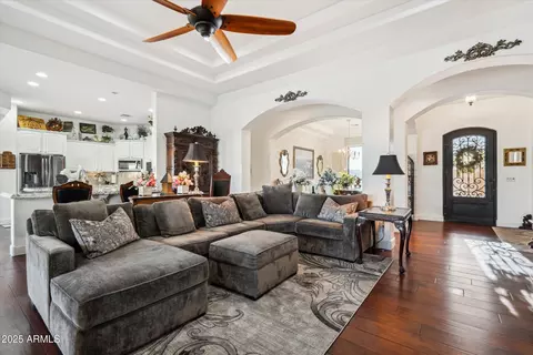 Living - 619 N Sun Rd, Apache Junction, AZ 85119 photo 1 of 5