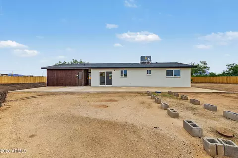 Exterior - 1920 E 18th Ave, Apache Junction, AZ 85119 photo 11 of 13