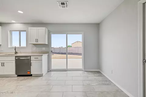 Kitchen - 1920 E 18th Ave, Apache Junction, AZ 85119 photo 1 of 5