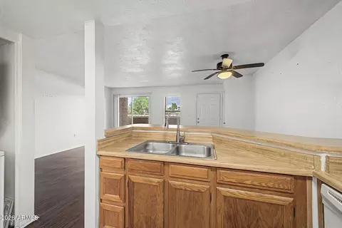 Kitchen - 1645 W Baseline Rd #2107, Mesa, AZ 85202 photo 2 of 3