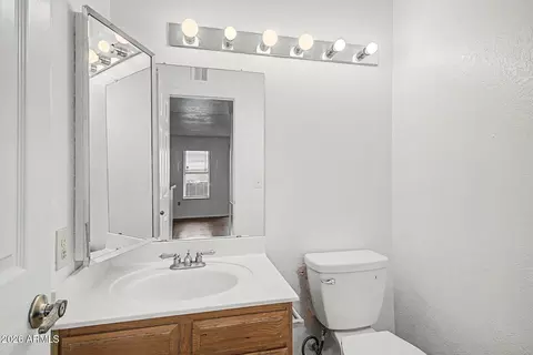 Bath - 1645 W Baseline Rd #2107, Mesa, AZ 85202 photo 1 of 5