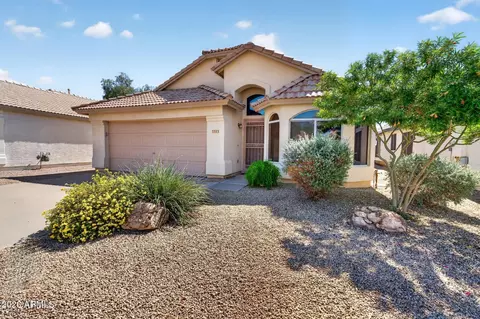 3323 W Constitution Dr, Chandler, AZ 85226