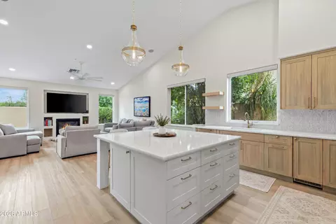 7223 E Tailfeather Dr, Scottsdale, AZ 85255