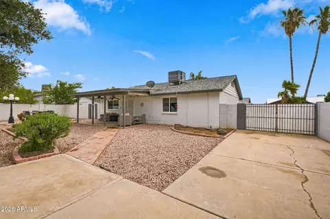 Exterior - 2916 W Meadow Dr, Phoenix, AZ 85053 photo 6 of 6