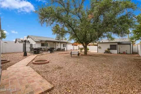 Exterior - 2916 W Meadow Dr, Phoenix, AZ 85053 photo 5 of 6