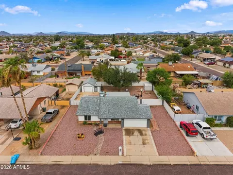 View/Area - 2916 W Meadow Dr, Phoenix, AZ 85053 photo 5 of 5