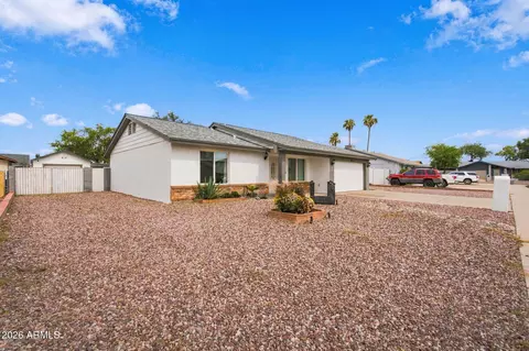 Exterior - 2916 W Meadow Dr, Phoenix, AZ 85053 photo 2 of 6