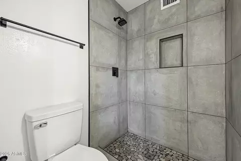 Bath - 3645 E Arcadia Ave, Mesa, AZ 85206 photo 4 of 4
