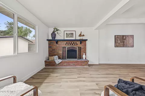 Living - 3645 E Arcadia Ave, Mesa, AZ 85206 photo 3 of 4