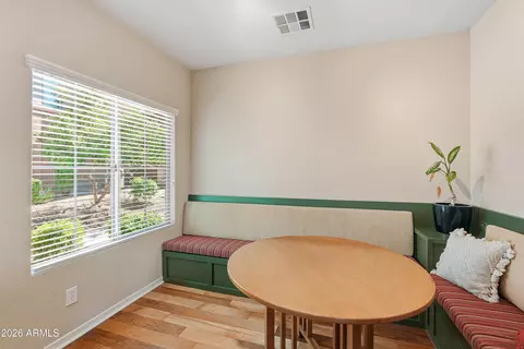 Dining - 3653 E Zachary Dr, Phoenix, AZ 85050 photo 1 of 1