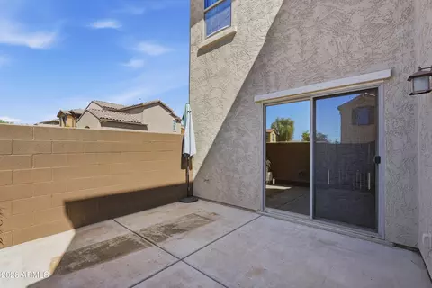 Exterior - 3653 E Zachary Dr, Phoenix, AZ 85050 photo 3 of 3