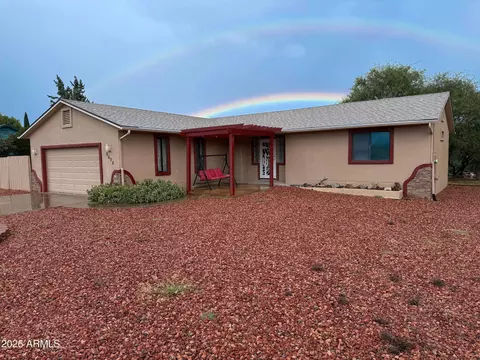 5625 N Vicki Ln, Rimrock, AZ 86335