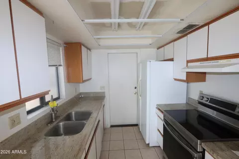 Kitchen - 15843 N 26th Ave, Phoenix, AZ 85023 photo 1 of 1