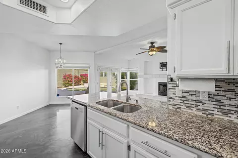 Kitchen - 1534 E Winged Foot Rd, Phoenix, AZ 85022 photo 1 of 3