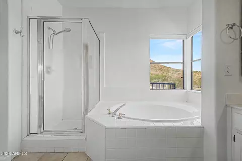 Bath - 1534 E Winged Foot Rd, Phoenix, AZ 85022 photo 3 of 3