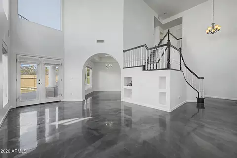 Living - 1534 E Winged Foot Rd, Phoenix, AZ 85022 photo 3 of 6