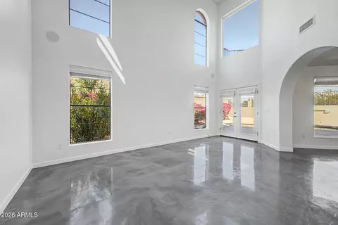 Living - 1534 E Winged Foot Rd, Phoenix, AZ 85022 photo 1 of 6