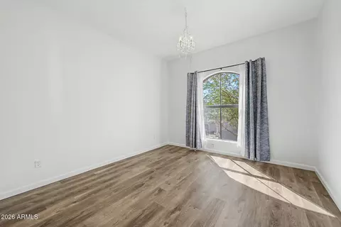 Bedroom - 1534 E Winged Foot Rd, Phoenix, AZ 85022 photo 4 of 5