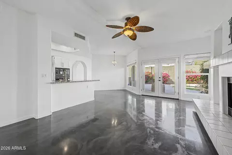 Living - 1534 E Winged Foot Rd, Phoenix, AZ 85022 photo 5 of 6