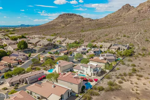 View/Area - 1534 E Winged Foot Rd, Phoenix, AZ 85022 photo 5 of 13