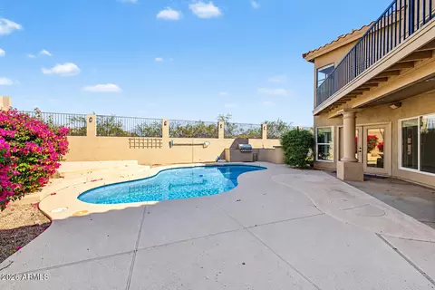 Exterior - 1534 E Winged Foot Rd, Phoenix, AZ 85022 photo 5 of 6
