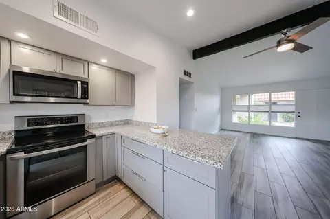 Kitchen - 1320 E Bethany Home Rd #62, Phoenix, AZ 85014 photo 5 of 6