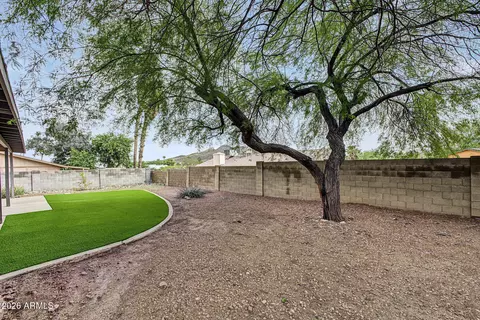Exterior - 2015 E Vista Dr, Phoenix, AZ 85022 photo 6 of 6
