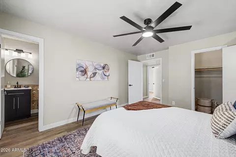 Bedroom - 2015 E Vista Dr, Phoenix, AZ 85022 photo 2 of 3
