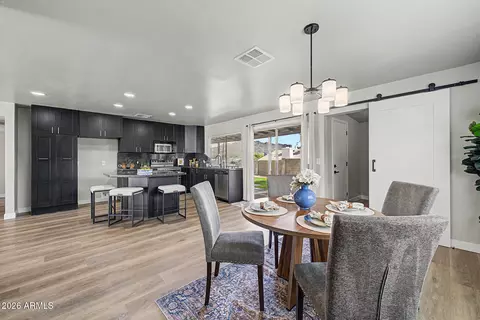 Dining - 2015 E Vista Dr, Phoenix, AZ 85022 photo 2 of 2