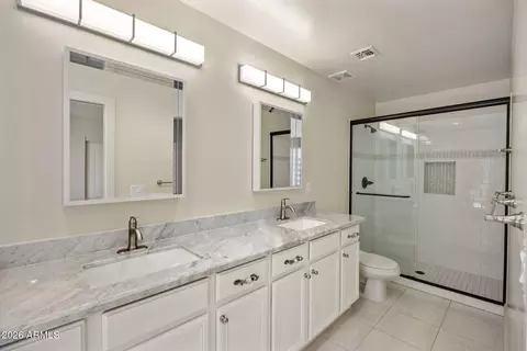 Bath - 4713 E Calle Redonda --, Phoenix, AZ 85018 photo 5 of 5