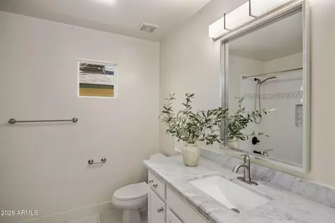 Bath - 4713 E Calle Redonda --, Phoenix, AZ 85018 photo 4 of 5