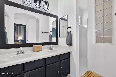 Bath - 3634 E Sundance Ave E, Gilbert, AZ 85297 photo 3 of 4