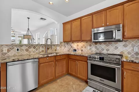 Kitchen - 3634 E Sundance Ave E, Gilbert, AZ 85297 photo 4 of 4