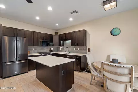 Kitchen - 3113 E Danbury Rd #11, Phoenix, AZ 85032 photo 2 of 3