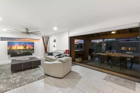 Living - 1136 E Forest Hills Dr, Phoenix, AZ 85022 photo 4 of 4