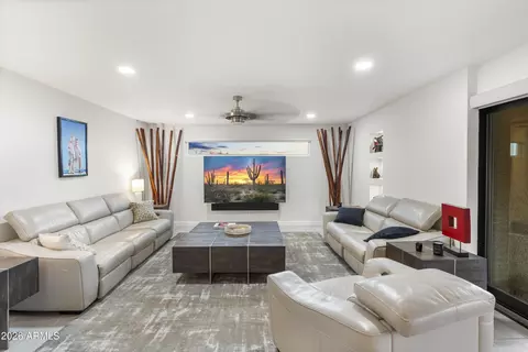 Living - 1136 E Forest Hills Dr, Phoenix, AZ 85022 photo 2 of 4