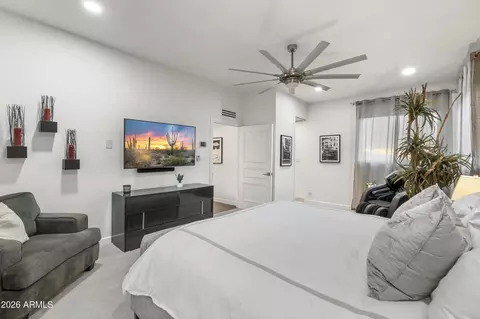 Bedroom - 1136 E Forest Hills Dr, Phoenix, AZ 85022 photo 2 of 7