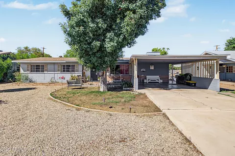 5822 W Morten Ave, Glendale, AZ 85301