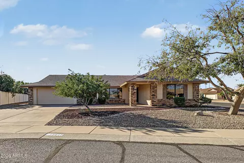 13617 W Gemstone Dr W, Sun City West, AZ 85375