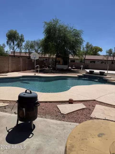 3237 E Rosemonte Dr, Phoenix, AZ 85050 photo 2