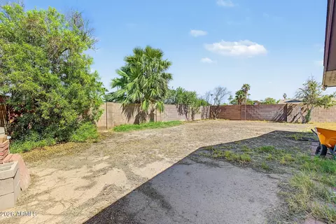 Exterior - 1918 E Inca Cir, Mesa, AZ 85203 photo 4 of 8