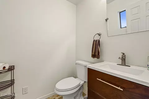 Bath - 1918 E Inca Cir, Mesa, AZ 85203 photo 1 of 3