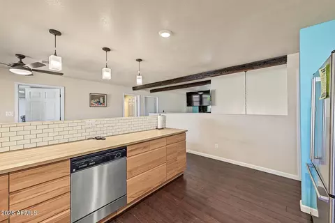 Kitchen - 1918 E Inca Cir, Mesa, AZ 85203 photo 3 of 3