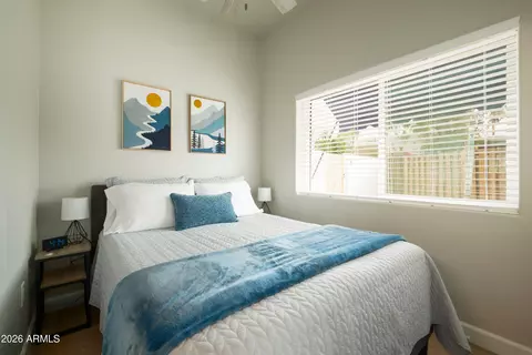 Bedroom - 1334 E Flower St, Phoenix, AZ 85014 photo 3 of 3