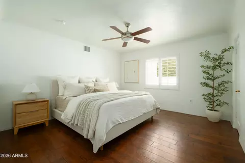 Bedroom - 1334 E Flower St, Phoenix, AZ 85014 photo 1 of 3