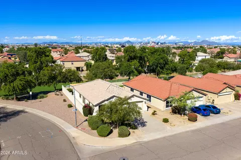 View/Area - 2610 W Romley Rd, Phoenix, AZ 85041 photo 1 of 6