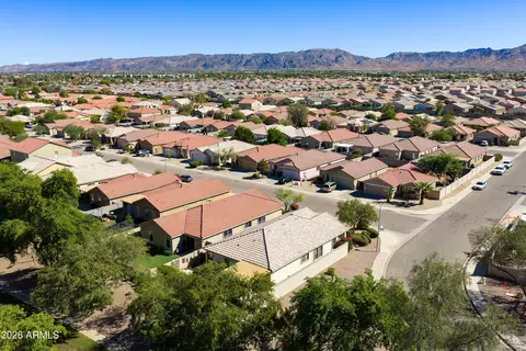 View/Area - 2610 W Romley Rd, Phoenix, AZ 85041 photo 5 of 6